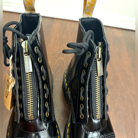 NWT Dr. Martens Sinclair Vegan Patent Leather boots in black Size 8 - Picture 10 of 16